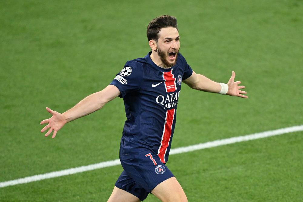 巴尔德吉：踏上诺坎普草坪时就像是一场梦；真希望能见到梅西